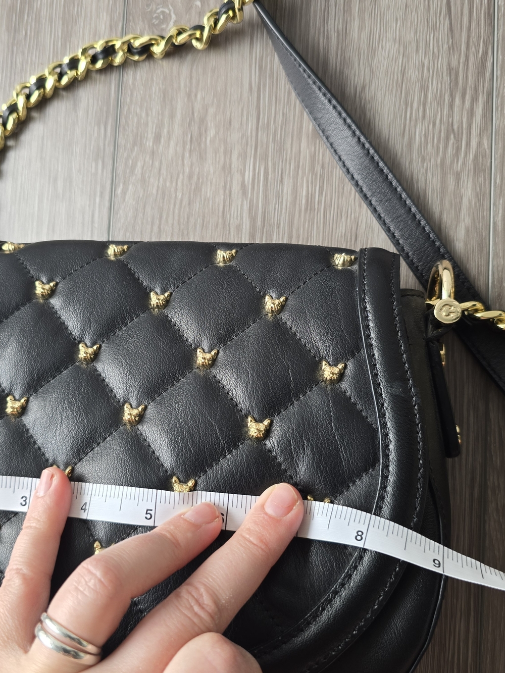 C Wonder Genuine Leather Black Quilted Crossbody Gold Dog Stud Chain Strap - Picture 7 of 15